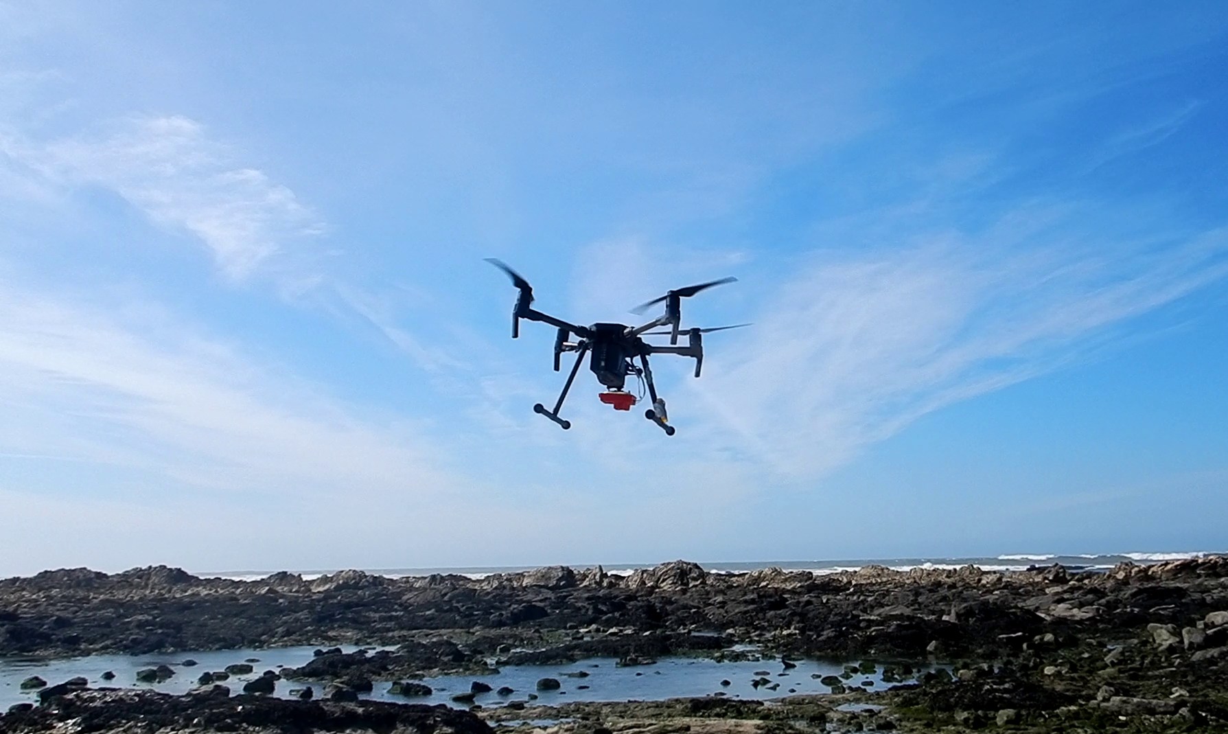 Iniciativa bilateral UAV4SEA voa sobre a zona costeira