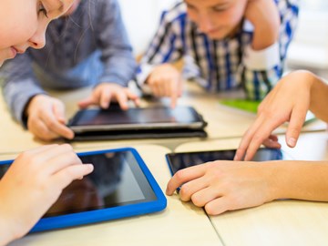 DigiKids 0-3: Conheça os resultados e recomendações desta iniciativa