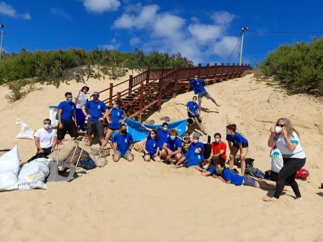 Limpeza de praia no Porto Santo recolhe 650kg de lixo que iria acabar no mar