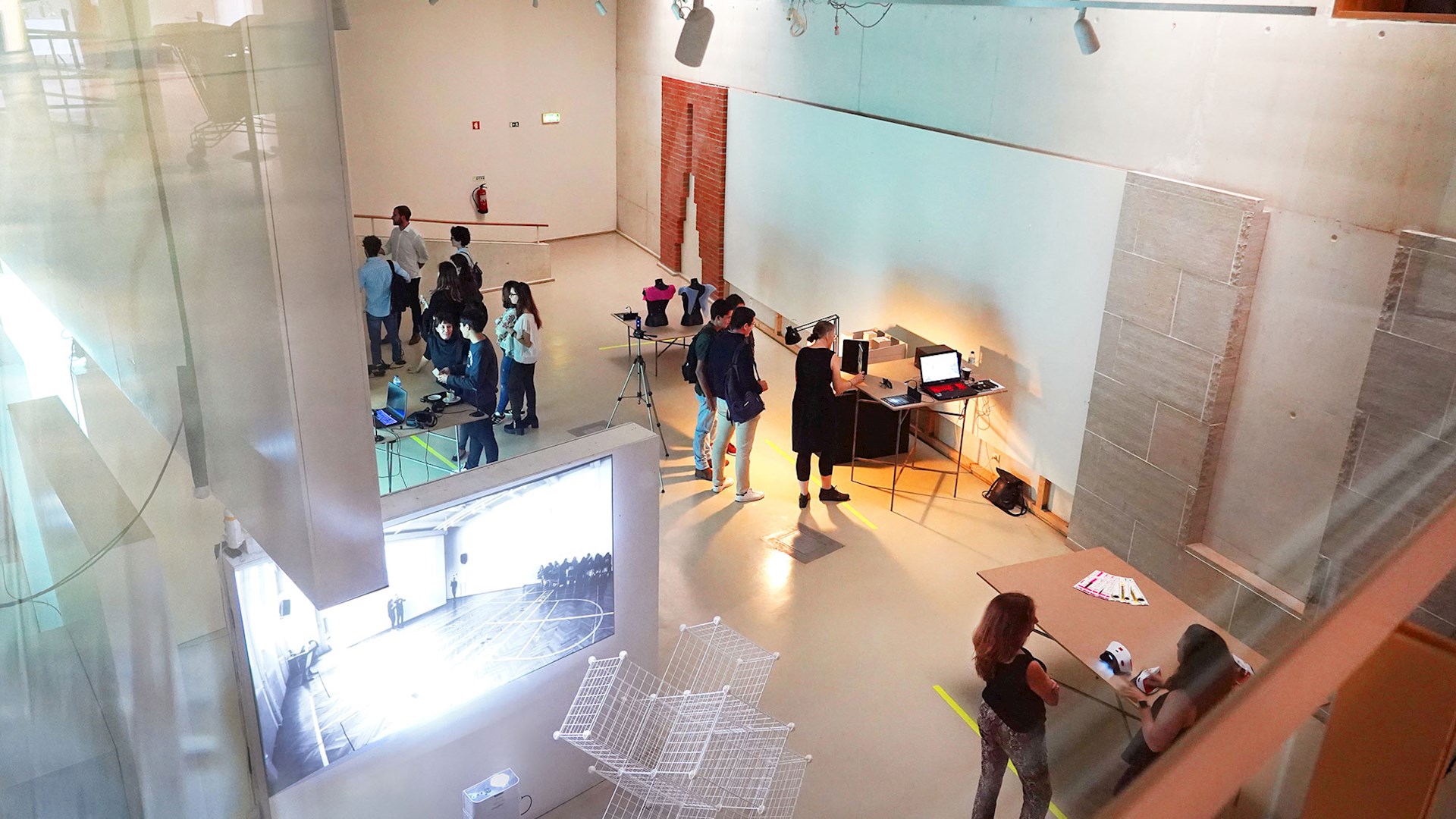 Realidades Artificiais - O virtual como meio estético na ideação arquitetónica