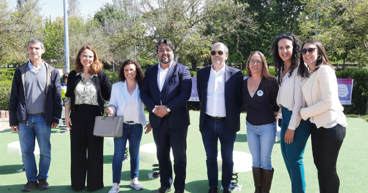 Câmara Municipal de Loures inaugura Parque Infantil que se ilumina com o movimento das crianças