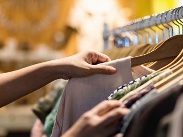 Vila Real cria ponto de recolha têxtil para reciclagem de roupa